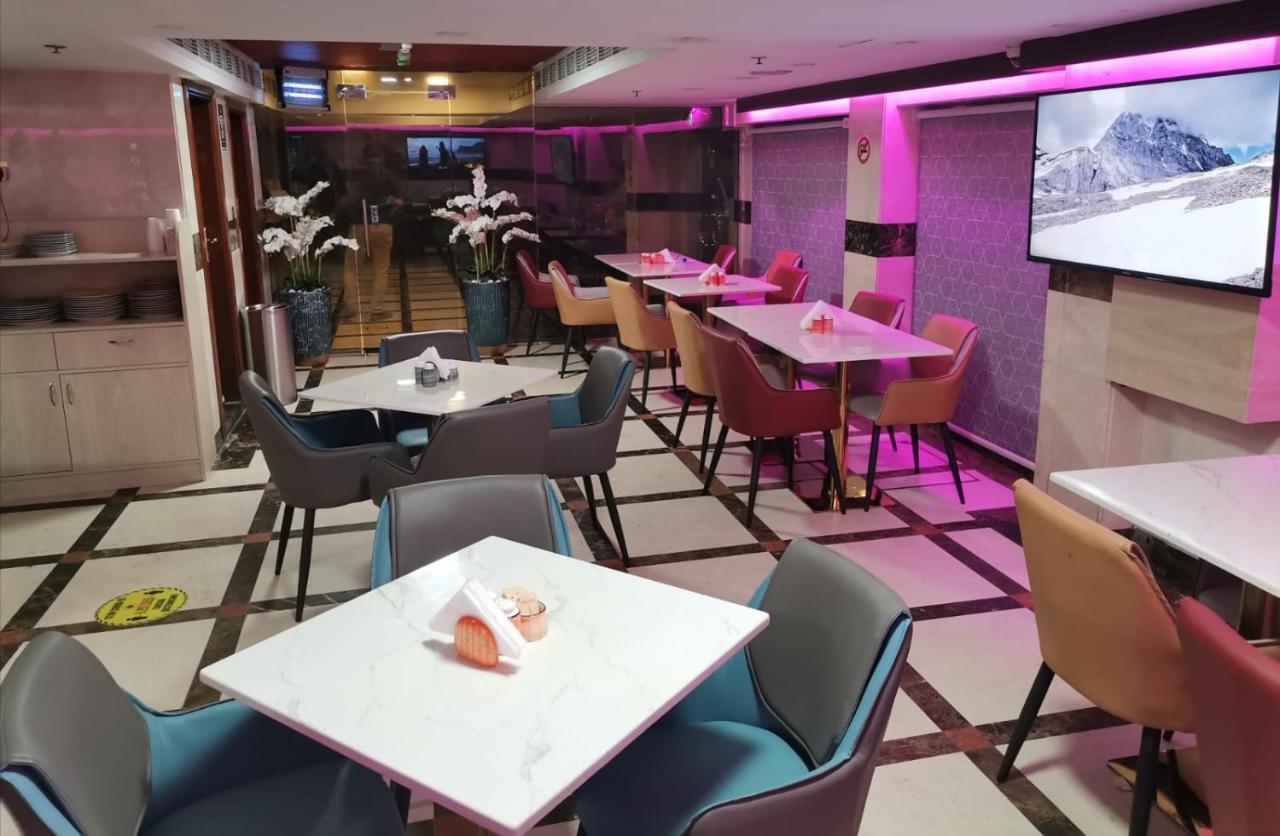 Saffron Hotel Dubai Exterior photo