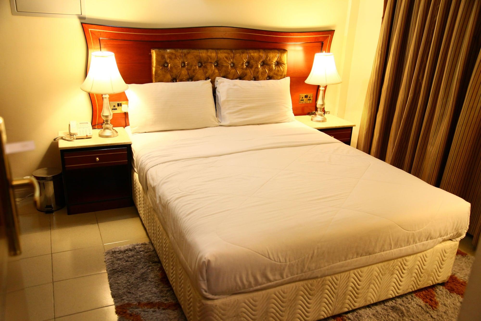 Saffron Hotel Dubai Exterior photo